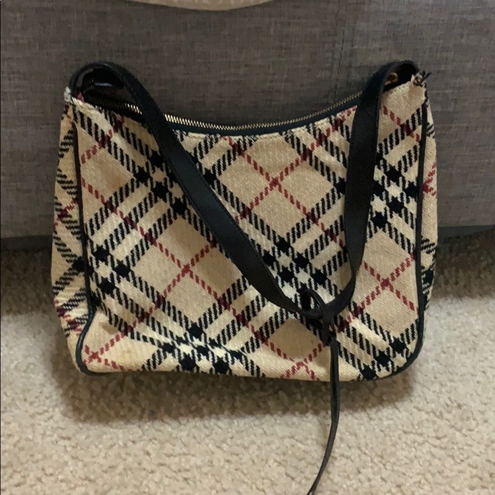 Burberry purse